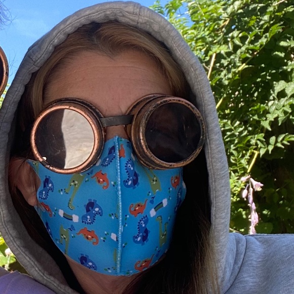 Meet your Posher, Gabrielle - Picture 1 of 1